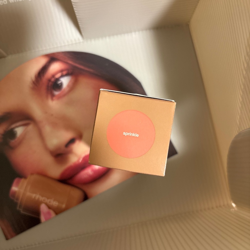 Limited edition rhode pocket blush: SPRINKLE